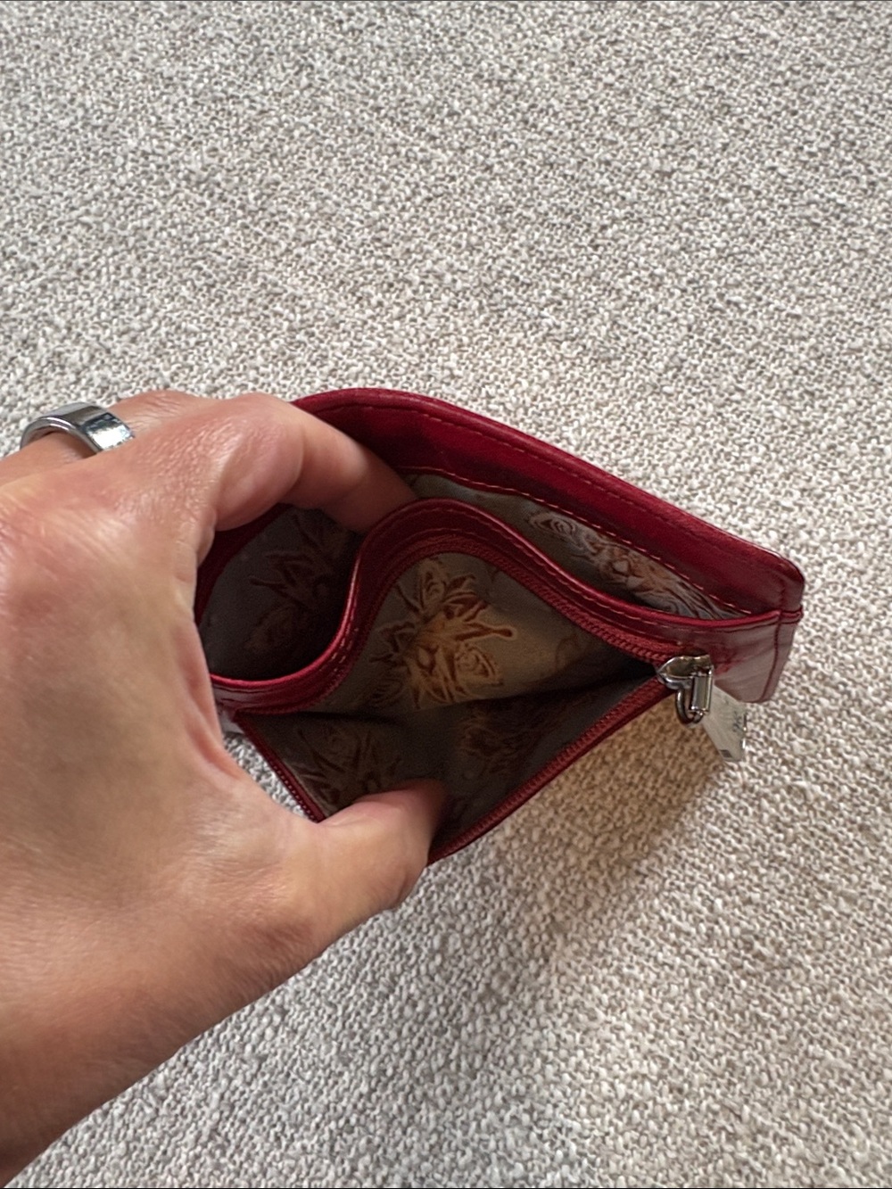 HOBO Red Leather Zip Card Case - Picture 4 of 4
